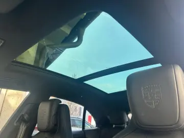 PORSCHE Macan 4 Panorama Luft CarPlay MatrixLED BOSE 22