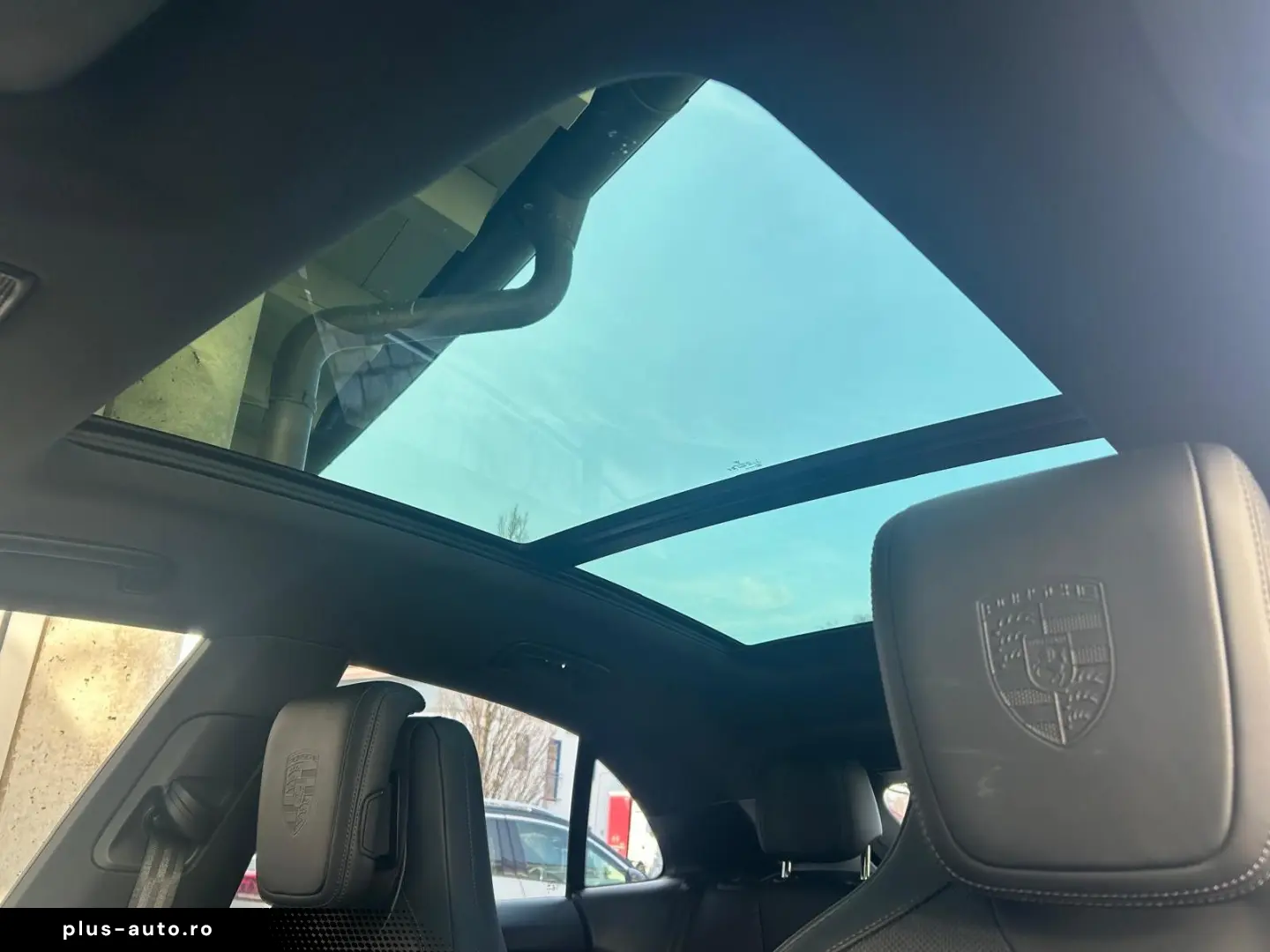 PORSCHE Macan 4 Panorama Luft CarPlay MatrixLED BOSE 22