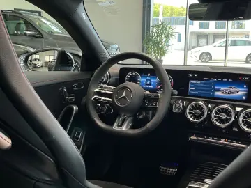 MERCEDES-BENZ 4M Airodynamik Pano Headup Memory Multikunturs
