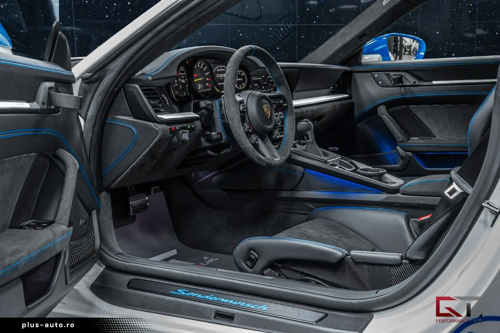 PORSCHE 911 992 GT3 RS Sonderwunsch PCCB LiftSystem BOSE