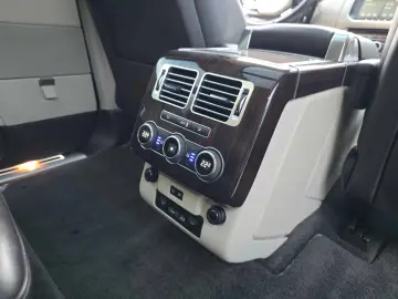 Range Rover Vogue ‘’Autobiography’’ 4.4 V8 diesel  Euro 6