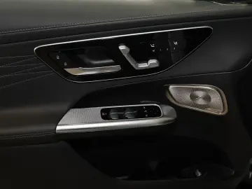 MERCEDES-BENZ GLC 450 d 4M AMG Coupé HIFI HUD PANO DISTRO 20