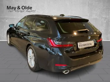BMW 320 d Touring Aut Leder HUD Navi LED