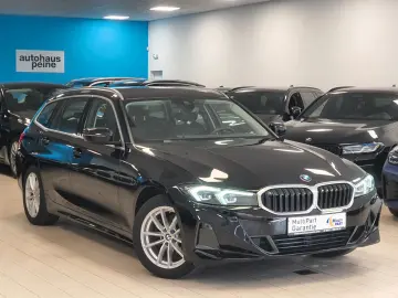 BMW 318d Aut WidscrDispl ParkAs LED SportStz Facelif