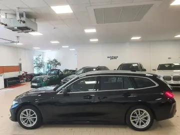 BMW 318d Aut WidscrDispl LED SportStz Facelif