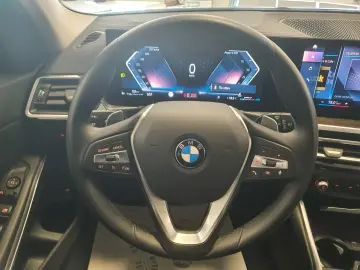 BMW 318d Aut WidscrDispl LED SportStz Facelif