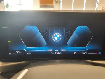 BMW 318d Aut WidscrDispl LED SportStz Facelif