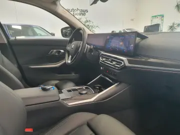 BMW 318d Aut WidscrDispl LED SportStz Facelif