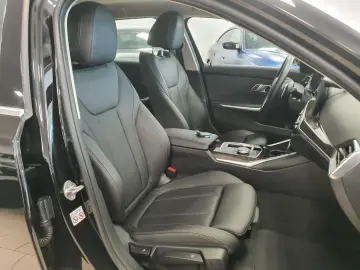 BMW 318d Aut WidscrDispl LED SportStz Facelif