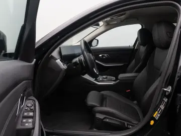 BMW 320e Widscreen Sportsitz Komfort