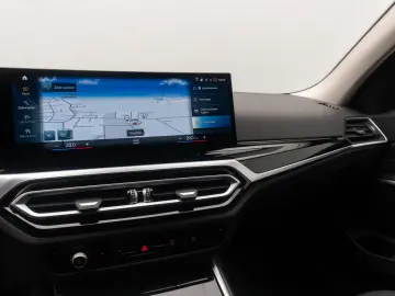 BMW 320e Widscreen Sportsitz Komfort