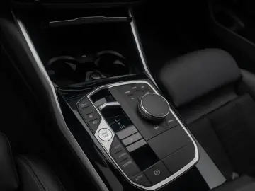 BMW 320e Widscreen Sportsitz Komfort