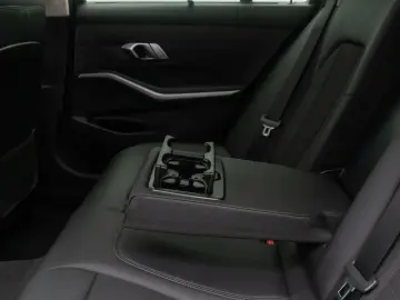 BMW 320e Widscreen Sportsitz Komfort