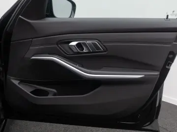 BMW 320e Widscreen Sportsitz Komfort