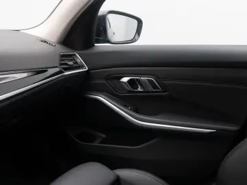 BMW 320e Widscreen Sportsitz Komfort