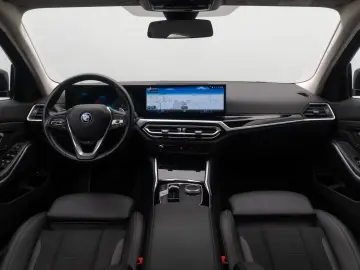 BMW 320e Widscreen Sportsitz Komfort