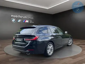 BMW 318 d Touring HiFi LiveCockpitProf Sportsitz