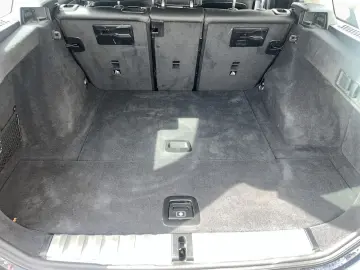 BMW 318d Touring Aut. Pano Leder Curved