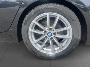 BMW 318d Touring Aut. Pano Leder Curved