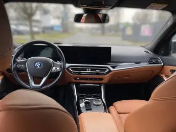 BMW 330 e Touring Hybrid LED H&K Navi Prof