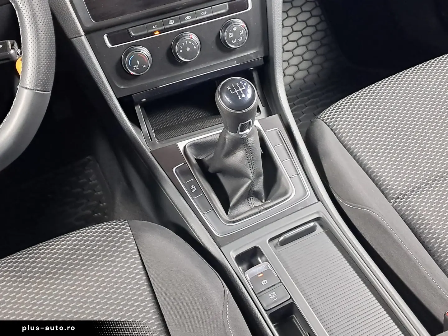 VOLKSWAGEN GOLF 1.6TDI 115CP 2019