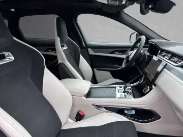 JAGUAR F-Pace P550 AWD SVR - Herstellergarantie 07.2028