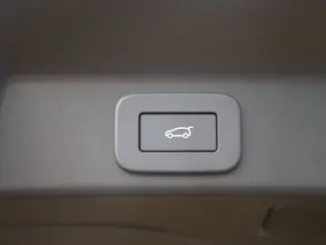 JAGUAR F-Pace F-PACE SVR 575 Edition AWD AHK PANO