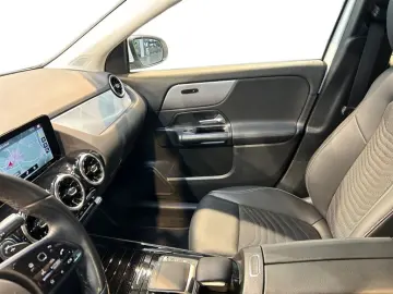 MERCEDES-BENZ GLA 250 e Style MBUX Style Wide Cam LE…