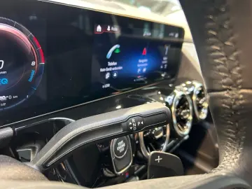 MERCEDES-BENZ GLA 250 e Style MBUX Style Wide Cam LE…