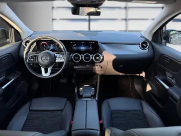 MERCEDES-BENZ GLA 250 e PROGRESSIVE AHK STNDHZ NIGHT…