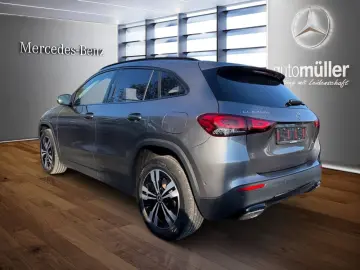 MERCEDES-BENZ GLA 250 e PROGRESSIVE AHK STNDHZ NIGHT…