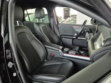 MERCEDES-BENZ GLA 250 e ACC AHK Business LED RFK Spur Standh