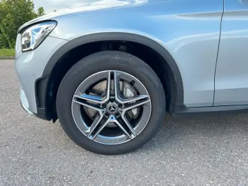 MERCEDES-BENZ GLC 220 d AMG 4Matic LED Panorama AHK R.Kam