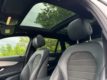 MERCEDES-BENZ GLC 220 d AMG 4Matic LED Panorama AHK R.Kam