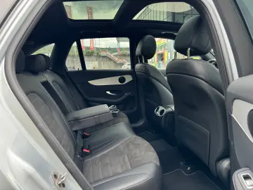 MERCEDES-BENZ GLC 220 d AMG 4Matic LED Panorama AHK R.Kam