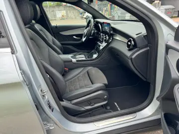 MERCEDES-BENZ GLC 220 d AMG 4Matic LED Panorama AHK R.Kam