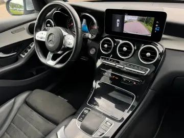 MERCEDES-BENZ GLC 220 d AMG 4Matic LED Panorama AHK R.Kam
