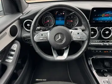 MERCEDES-BENZ GLC 220 d AMG 4Matic LED Panorama AHK R.Kam