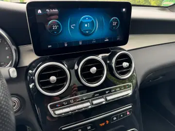 MERCEDES-BENZ GLC 220 d AMG 4Matic LED Panorama AHK R.Kam