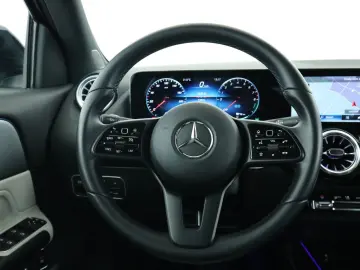 MERCEDES-BENZ GLA 250 e   Multibeam 360 Kamera PTS S&hellip;