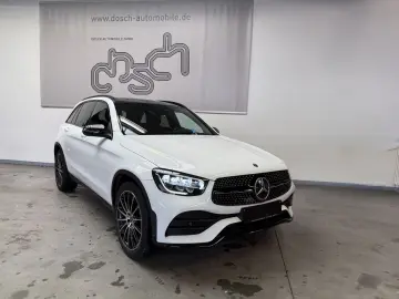 MERCEDES-BENZ GLC 200 d 4M AMG  NAVI LED PANO NIGHT Virt
