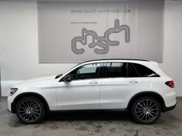MERCEDES-BENZ GLC 200 d 4M AMG  NAVI LED PANO NIGHT Virt