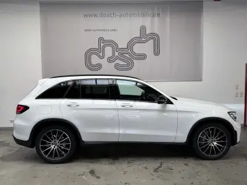 MERCEDES-BENZ GLC 200 d 4M AMG  NAVI LED PANO NIGHT Virt