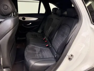 MERCEDES-BENZ GLC 200 d 4M AMG  NAVI LED PANO NIGHT Virt