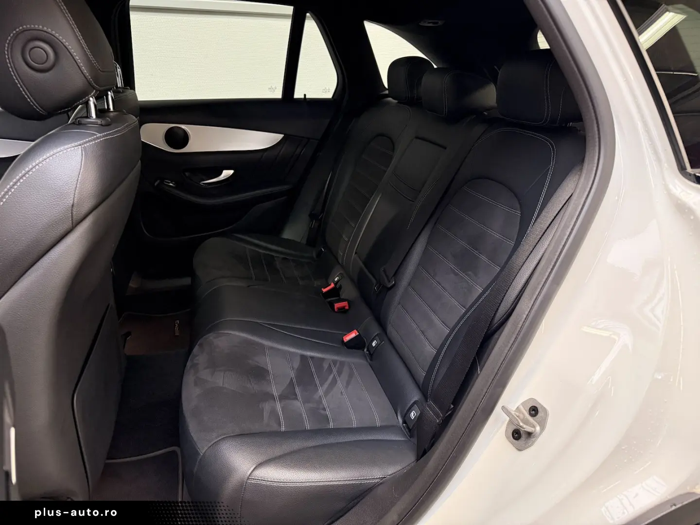 MERCEDES-BENZ GLC 200 d 4M AMG  NAVI LED PANO NIGHT Virt