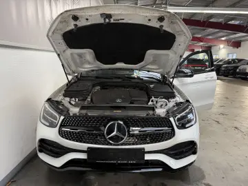 MERCEDES-BENZ GLC 200 d 4M AMG  NAVI LED PANO NIGHT Virt