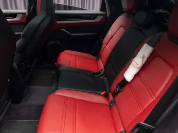 Porsche Cayenne Coupe