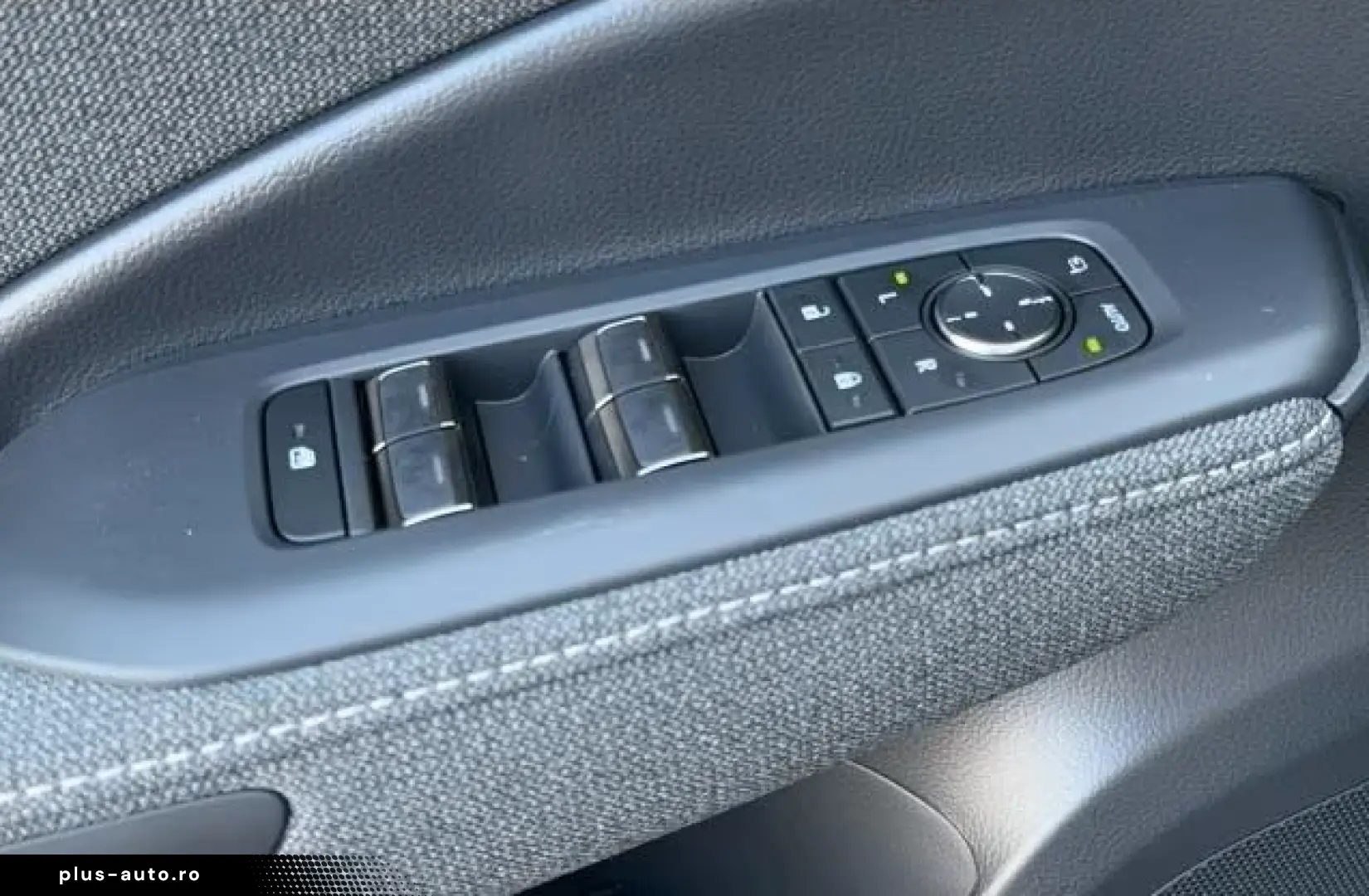 Lexus LBX Basis 1.5 Hybrid KOMFORT