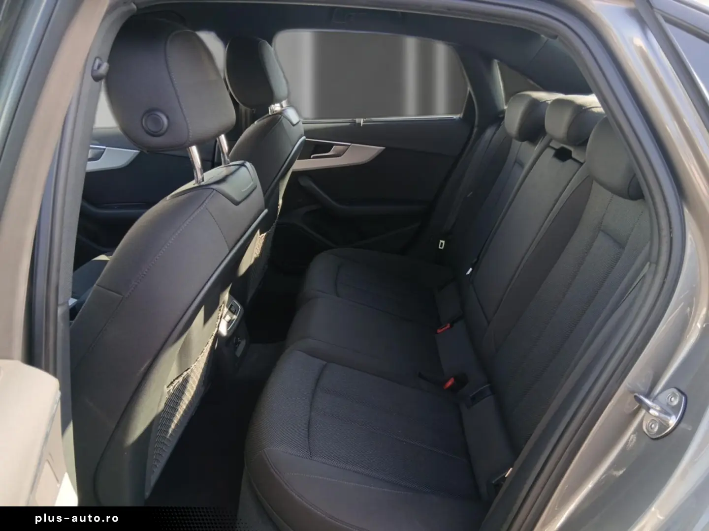 AUDI A4 Lim. 40 TFSI S line S tronic  NAV  R-CAM SHZ