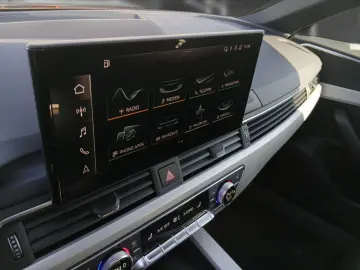 AUDI A4 Lim. 40 TFSI S line S tronic  NAV  R-CAM SHZ